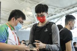 斯图加特训练开放日，转会期更衣室发声引欢呼，CBA季后赛在即，赛程密集仍需轮换(cba上贼精彩的一次盖帽)-南宫28