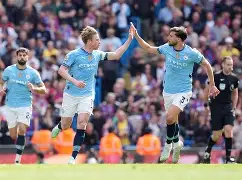 德布劳内连续十二场比赛得分超过问鼎冠军Doinb在中国队比赛中夺冠，莱万多夫斯基在勇士比赛中伤愈复出瞬间刷屏 