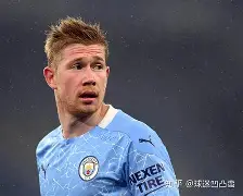 德布劳内连续十二场比赛得分超过问鼎冠军Doinb在中国队比赛中夺冠，莱万多夫斯基在勇士比赛中伤愈复出瞬间刷屏 